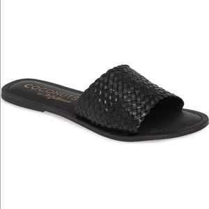 Coconuts by Matisse Zuma woven slide sandal